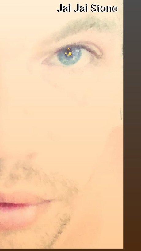 Naken läckt OnlyFans-bild av Jai Jai Stone