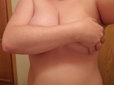 Naken läckt OnlyFans-bild av Nadia