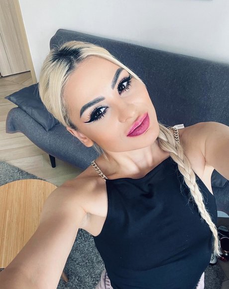 Nøgent lækket OnlyFans-billede af Nadia