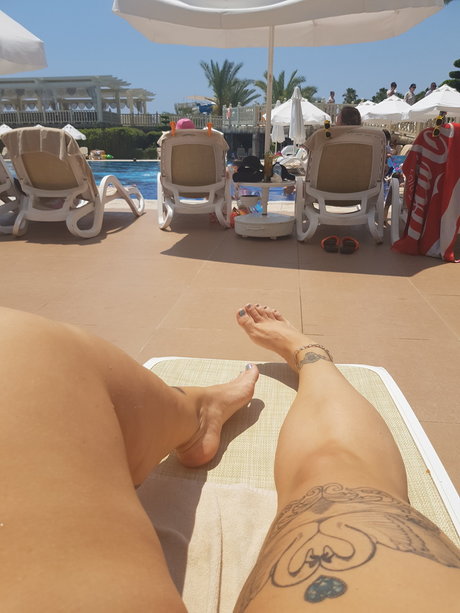Naken läckt OnlyFans-bild av Plus Size Ampamp My Feet 