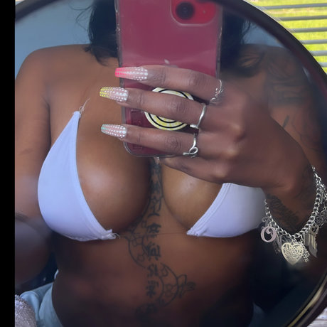 Naken läckt OnlyFans-bild av Don Don