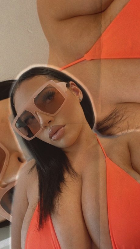 Nahá fotka uniklých OnlyFans od Dom