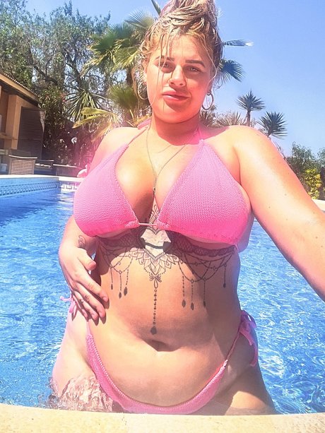 Naken läckt OnlyFans-bild av Louise98