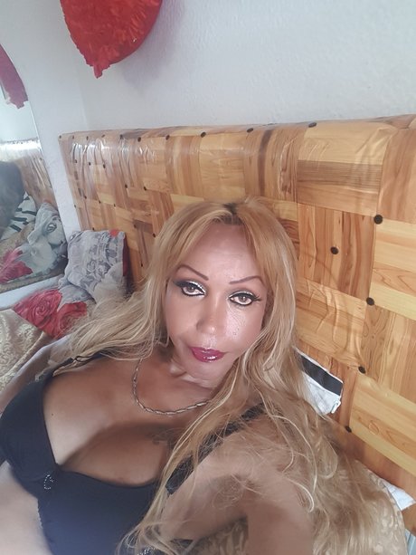 Обнаженная фотография утечки OnlyFans от Desire2908