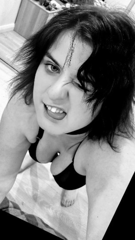 Nahá fotka uniklých OnlyFans od Roxy Rose
