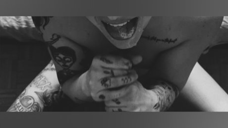 Naakte gelekte OnlyFans-foto van Mxx  Exclusive