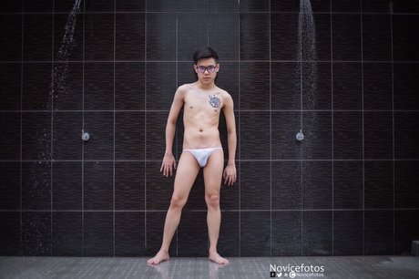 Naken läckt OnlyFans-bild av Jr