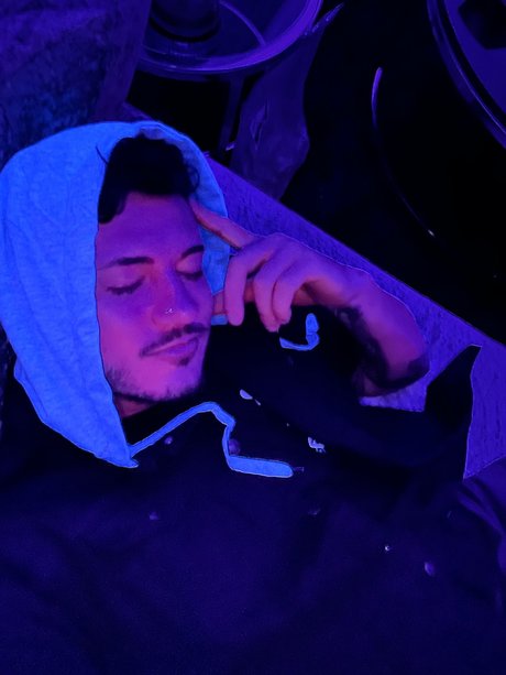 Alasti lekkinud OnlyFans-i pilt Eastwood100