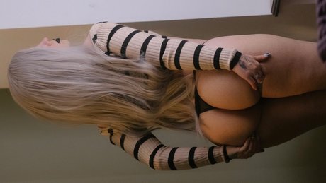 Nagie wyciekłe zdjęcie OnlyFans od Mariana