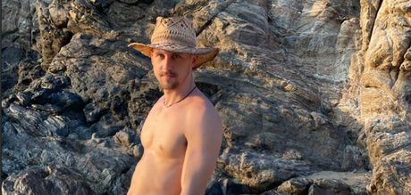 Naken lekkede OnlyFans-bilde av Daddysugarrraw