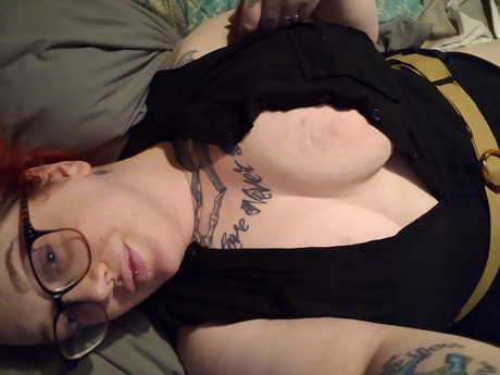 Foto nua vazada do OnlyFans de Emma Bee