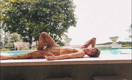 Обнаженная фотография утечки OnlyFans от Yee Haw