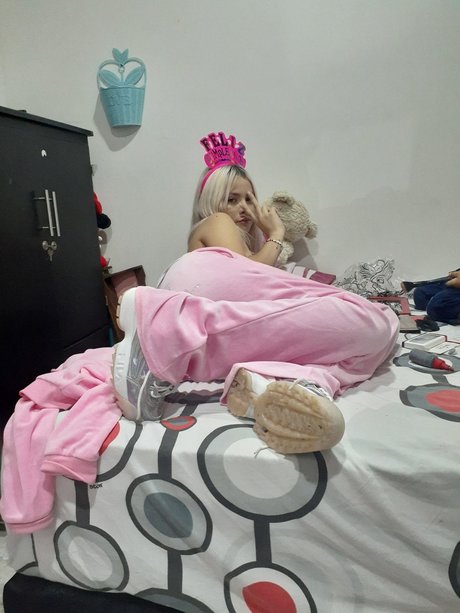 Alaston vuotanut OnlyFans-kuva Natalia Quevedo Loaiza