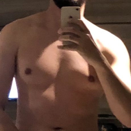 Naakte gelekte OnlyFans-foto van Cristian Andersen