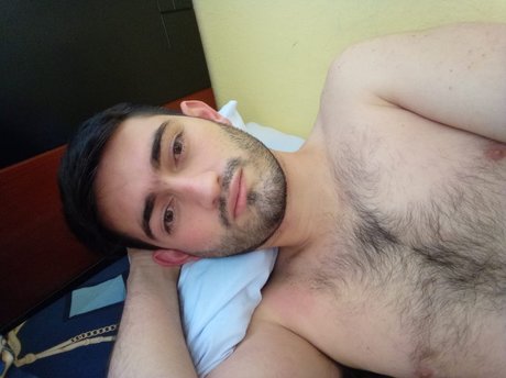 Alasti lekkinud OnlyFans-i pilt Chris Arr