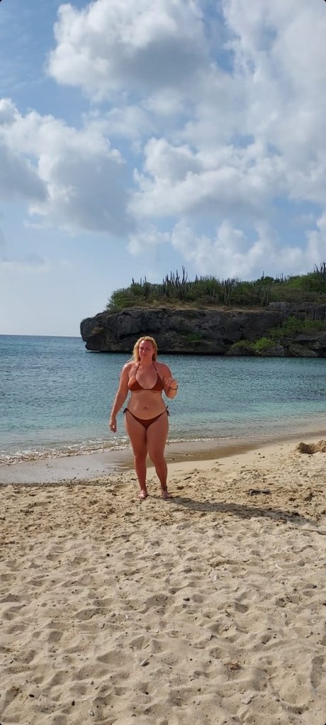 Naken läckt OnlyFans-bild av Miss Nanini