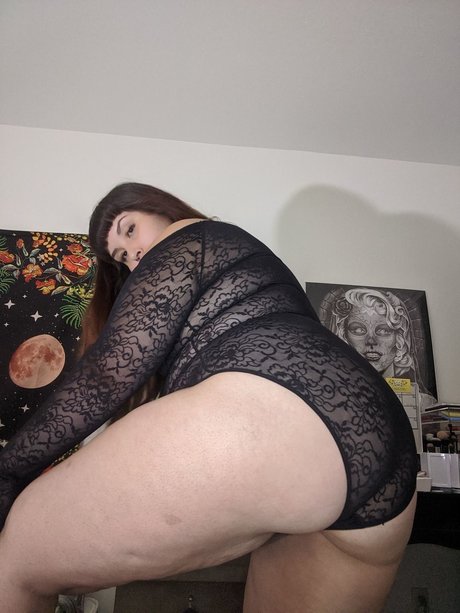 Naken läckt OnlyFans-bild av Curvycocosboutique