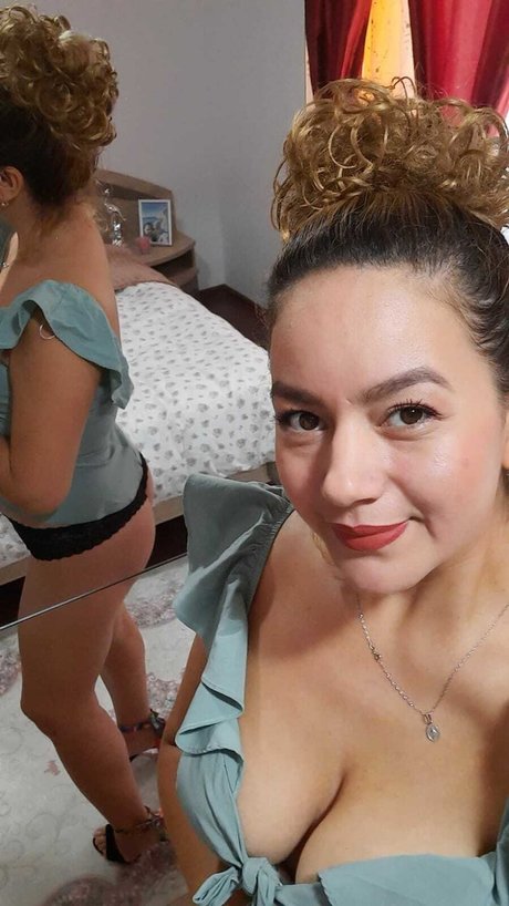 Naakte gelekte OnlyFans-foto van Crisxxx Pl