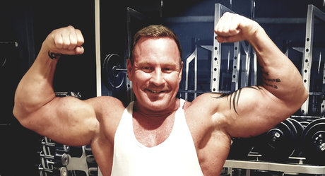 Naken läckt OnlyFans-bild av Fitdrake