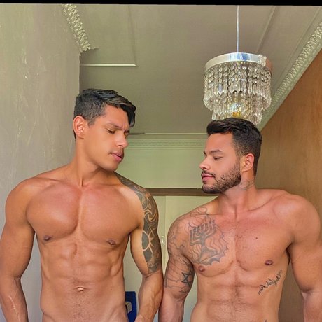Обнаженная фотография утечки OnlyFans от Couple Urban Xxl