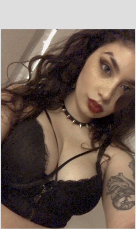 Deathcorenymph666
