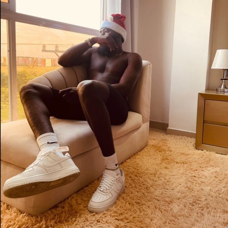 Nacktes geleaktes OnlyFans-Foto von Naxel Big