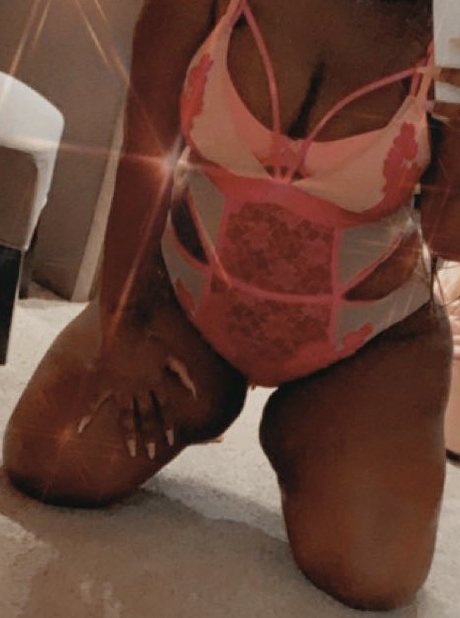 Foto nua vazada do OnlyFans de Kat Eyes