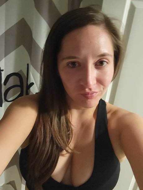 Photo nue de fuite OnlyFans de Crazycatlady