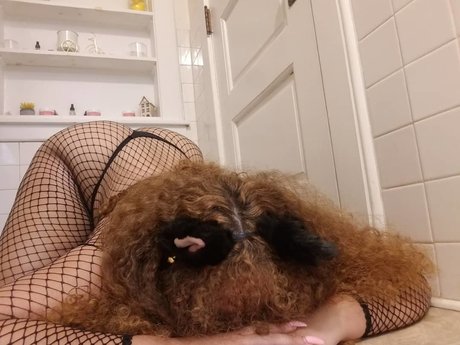 Naken läckt OnlyFans-bild av Caramel Creampie