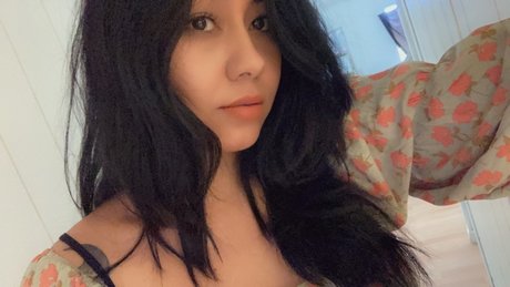 Naken läckt OnlyFans-bild av Manzana Canela