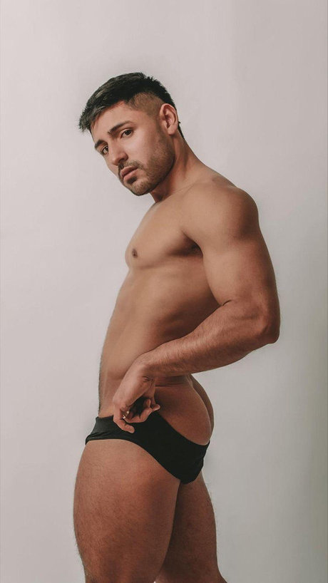 Axel Fit Boy