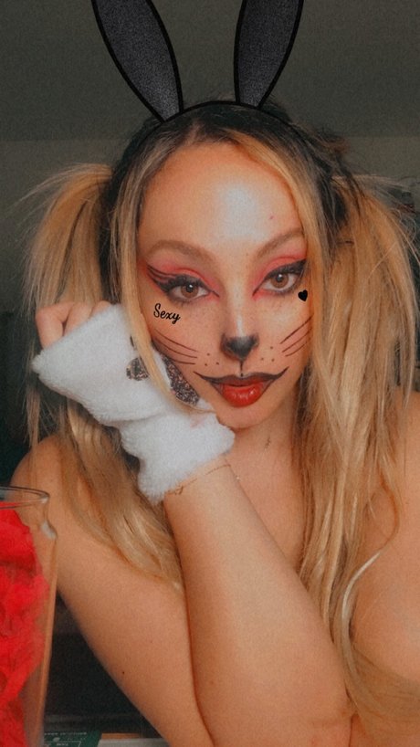 Naken läckt OnlyFans-bild av Netflixstoryandchill