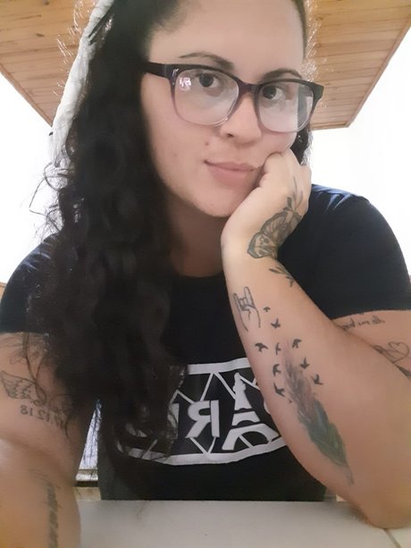 Nahá fotka uniklých OnlyFans od Nesuko Baby