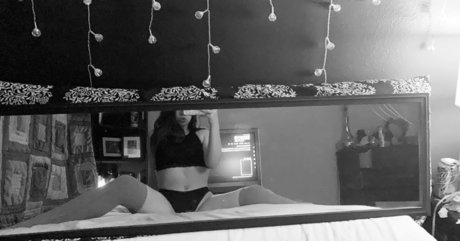 Обнаженная фотография утечки OnlyFans от Emily
