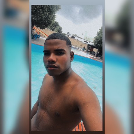 Foto desnuda filtrada de OnlyFans de Negrouva