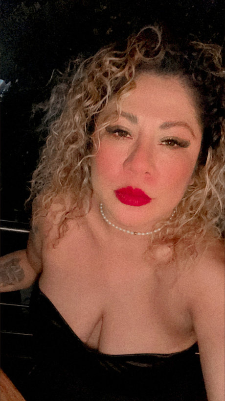Обнаженная фотография утечки OnlyFans от Ines Velasquez