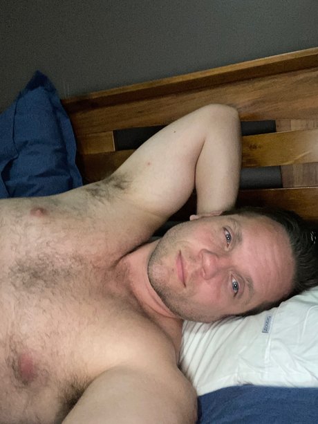 Naken läckt OnlyFans-bild av Horny Guy Perth