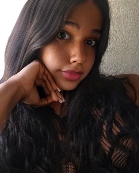 Nahá fotka uniklých OnlyFans od Camelia Liam