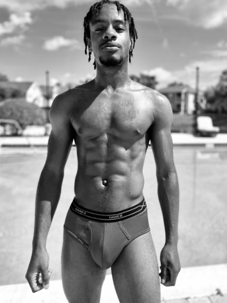 Alasti lekkinud OnlyFans-i pilt Bennoye