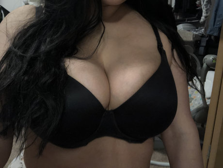 Ava OnlyFansリークヌード写真