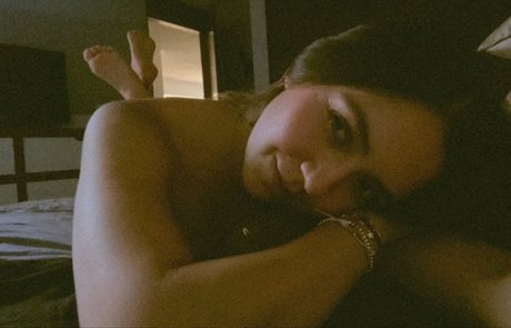 Alaston vuotanut OnlyFans-kuva  
