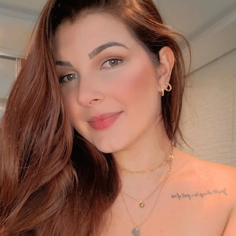 Nicole Lux  Curvy Princess