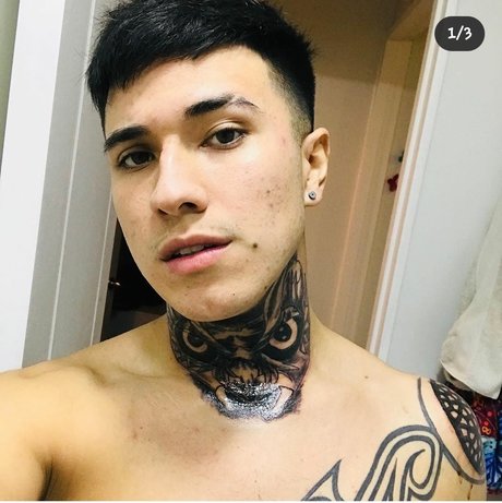 Nacktes geleaktes OnlyFans-Foto von Nico Hawai