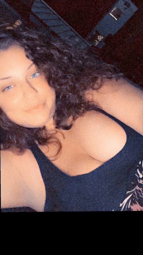 Naakte gelekte OnlyFans-foto van Cbaby