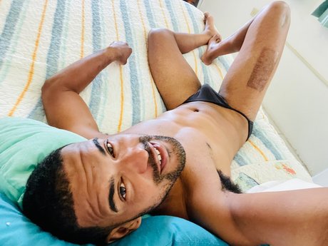 Обнаженная фотография утечки OnlyFans от Nexttopthrottle