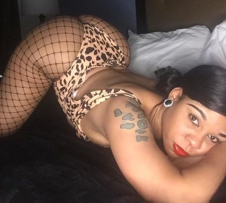 Alaston vuotanut OnlyFans-kuva Bella Brinks