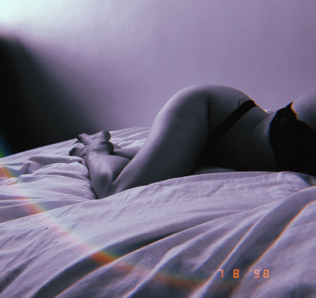 Nahá fotka uniklých OnlyFans od Justine