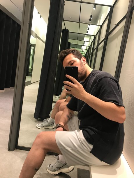 Nahá fotka uniklých OnlyFans od Bigponyguy