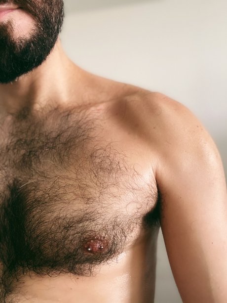 Naken lekkede OnlyFans-bilde av Barbudopeludosp