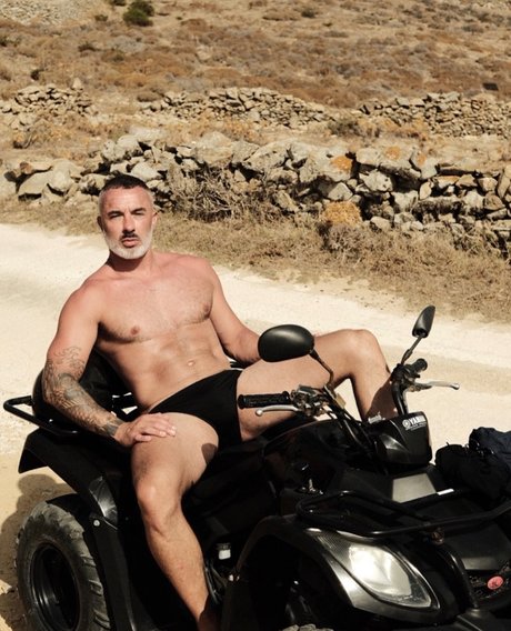 Nøgent lækket OnlyFans-billede af Adam Franco